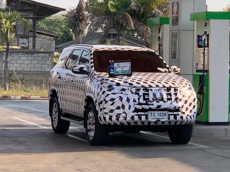 Toyota Fortuner Facelift Spied for the first time, India Launch in 2021 -  Team Car Delight