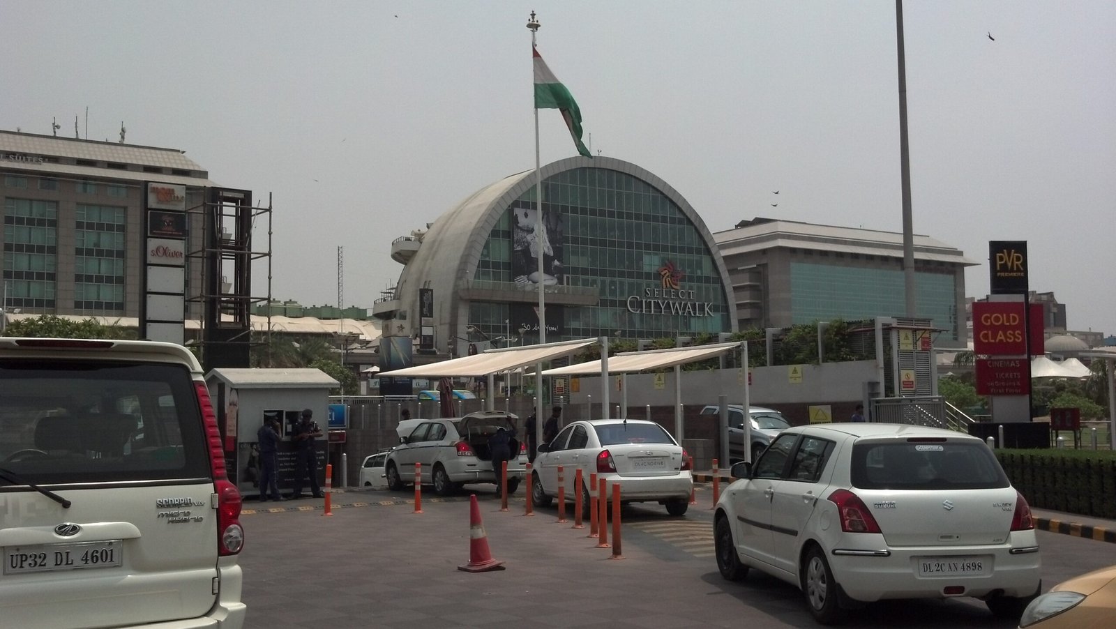 delhi vehicles