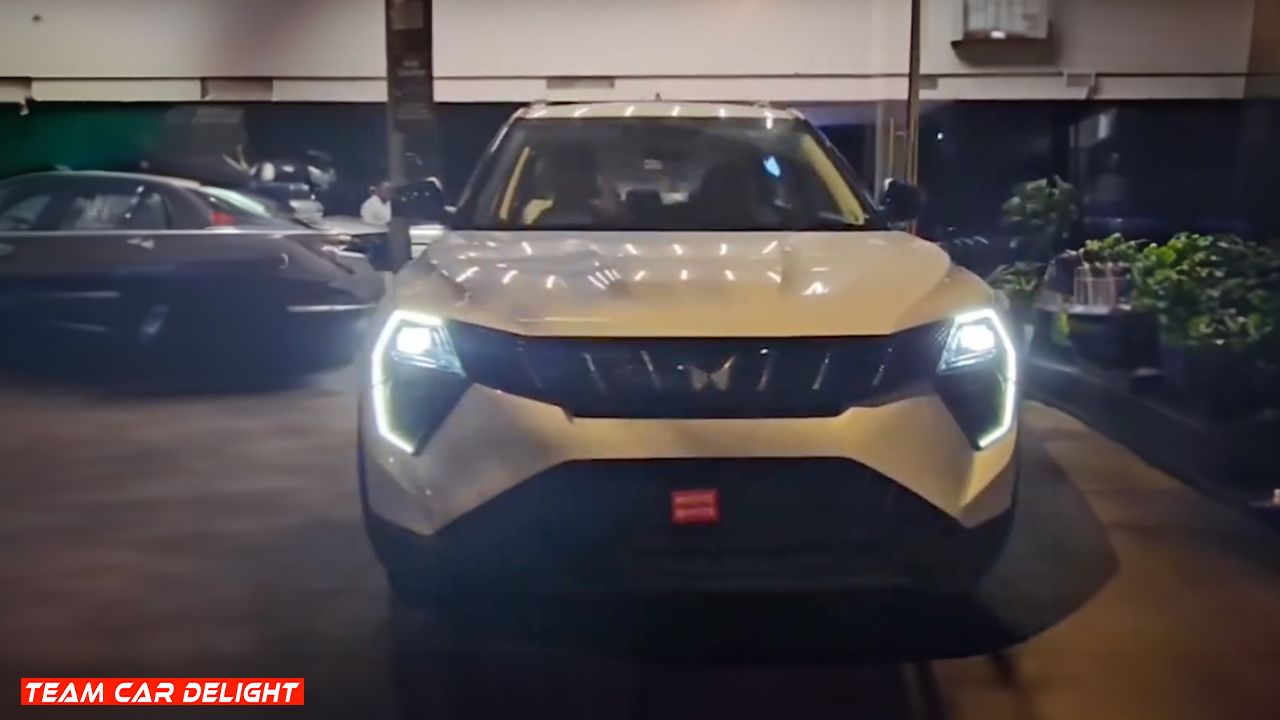 XUV3XO starts arriving at dealerships